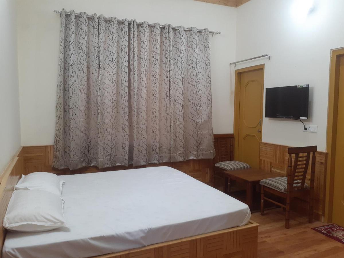 Gazing Moon Homestay Shamshi Exterior foto